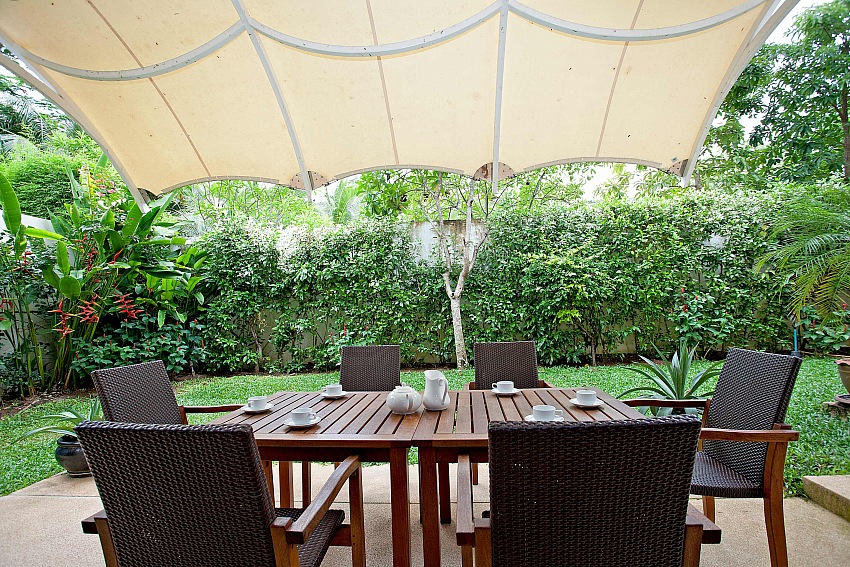 Absolutely Remarkable Big Holiday Villa for Rent in Phuket Ban06