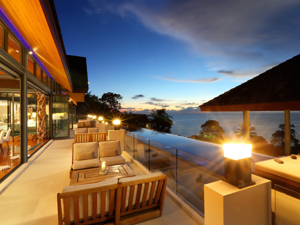 ONE OF THE MOST LUXURIOUS VILLAS IN PHUKET RENT AS 3 BEDROOM – SUR03