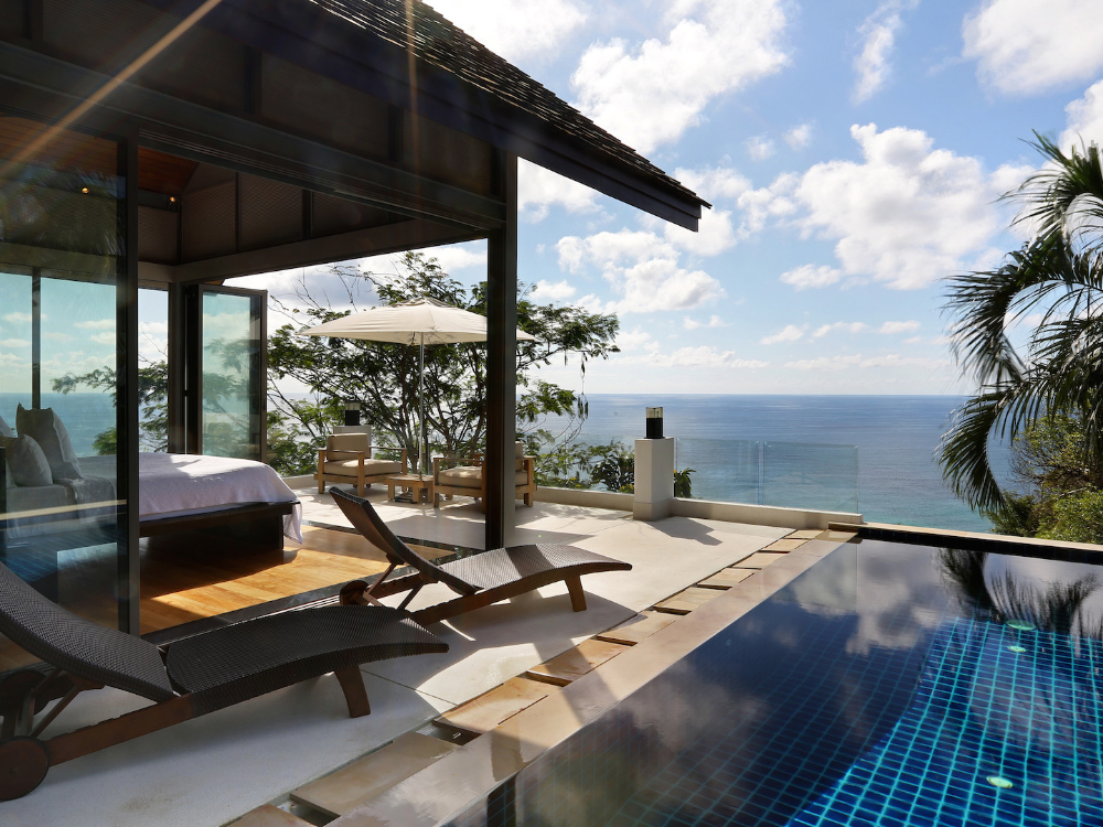 ONE OF THE MOST LUXURIOUS VILLAS IN PHUKET RENT AS 3 BEDROOM – SUR03