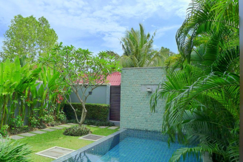 2 Bedroom Modern Pool Villa for Rent in Naiharn – nai59