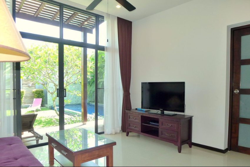 2 Bedroom Modern Pool Villa for Rent in Naiharn – nai59