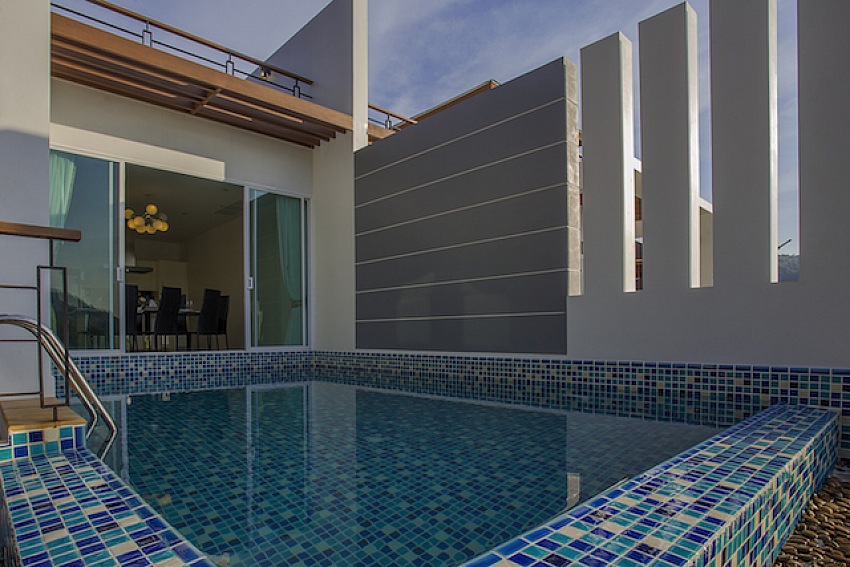 4 Bedroom Ocean View Pool Villa for Rent in Kata – kat36