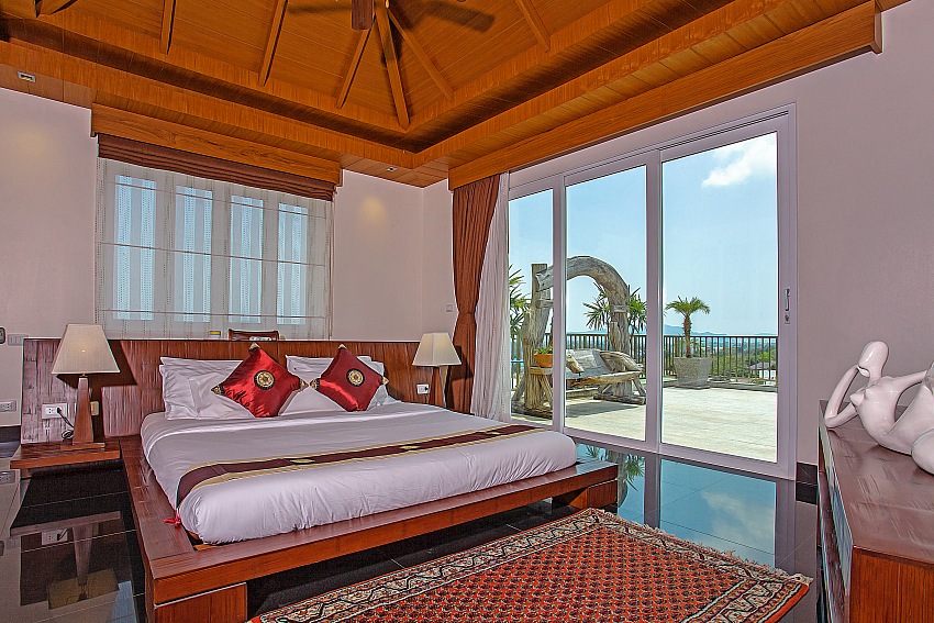 5 Bedroom Sea View Luxury Villa in Phuket – cha07