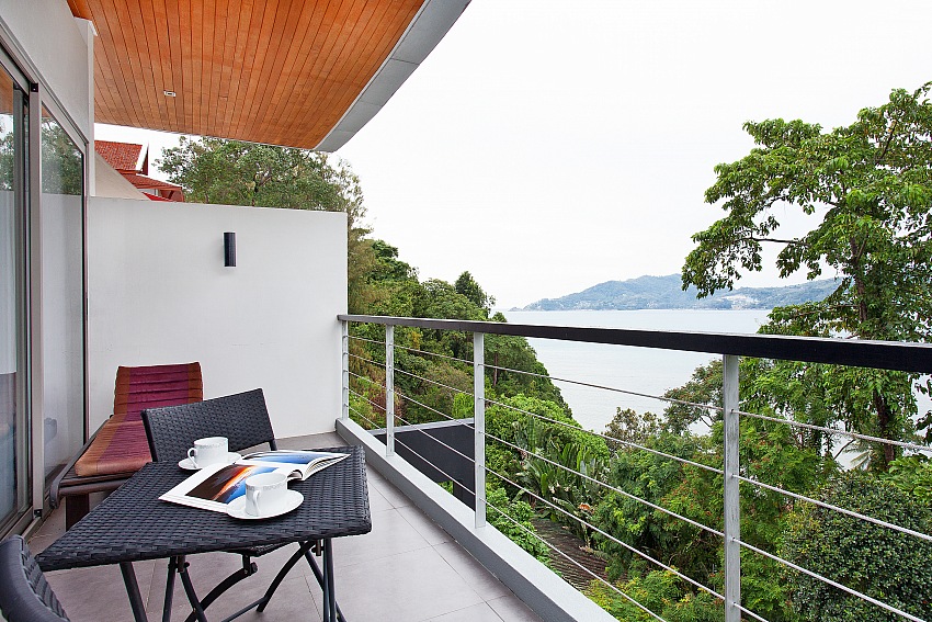 3 Bedroom Contemporary Sea View villa in Patong – pat25